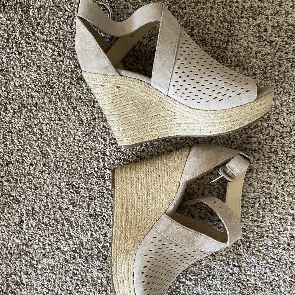 Marc Fisher Wedges